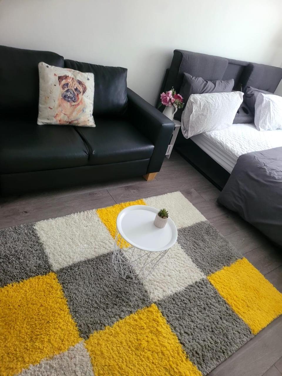 Simplyguests Lejlighed London Eksteriør billede